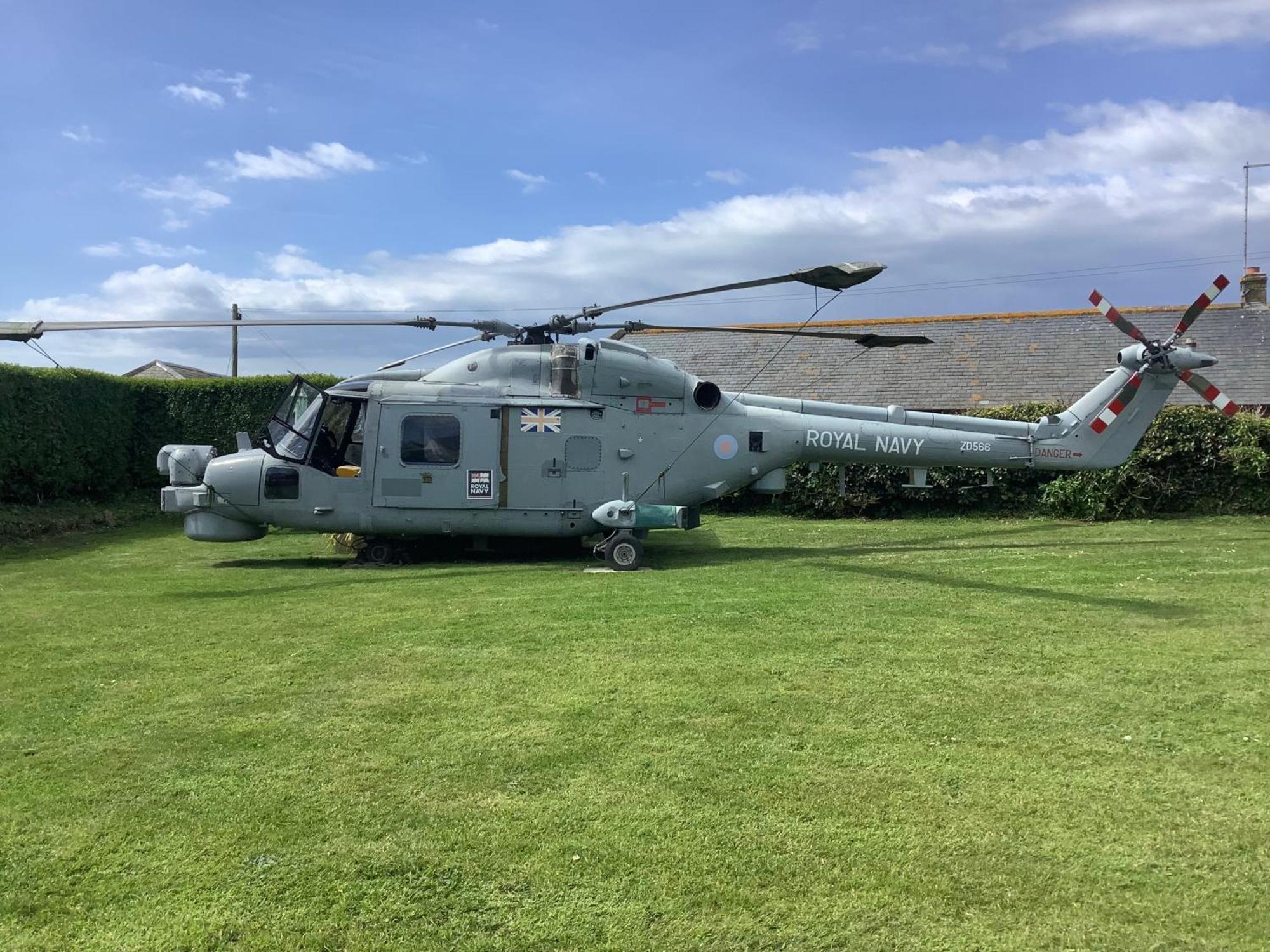 Haelarcher Helicopter Glamping Helston Exteriör bild